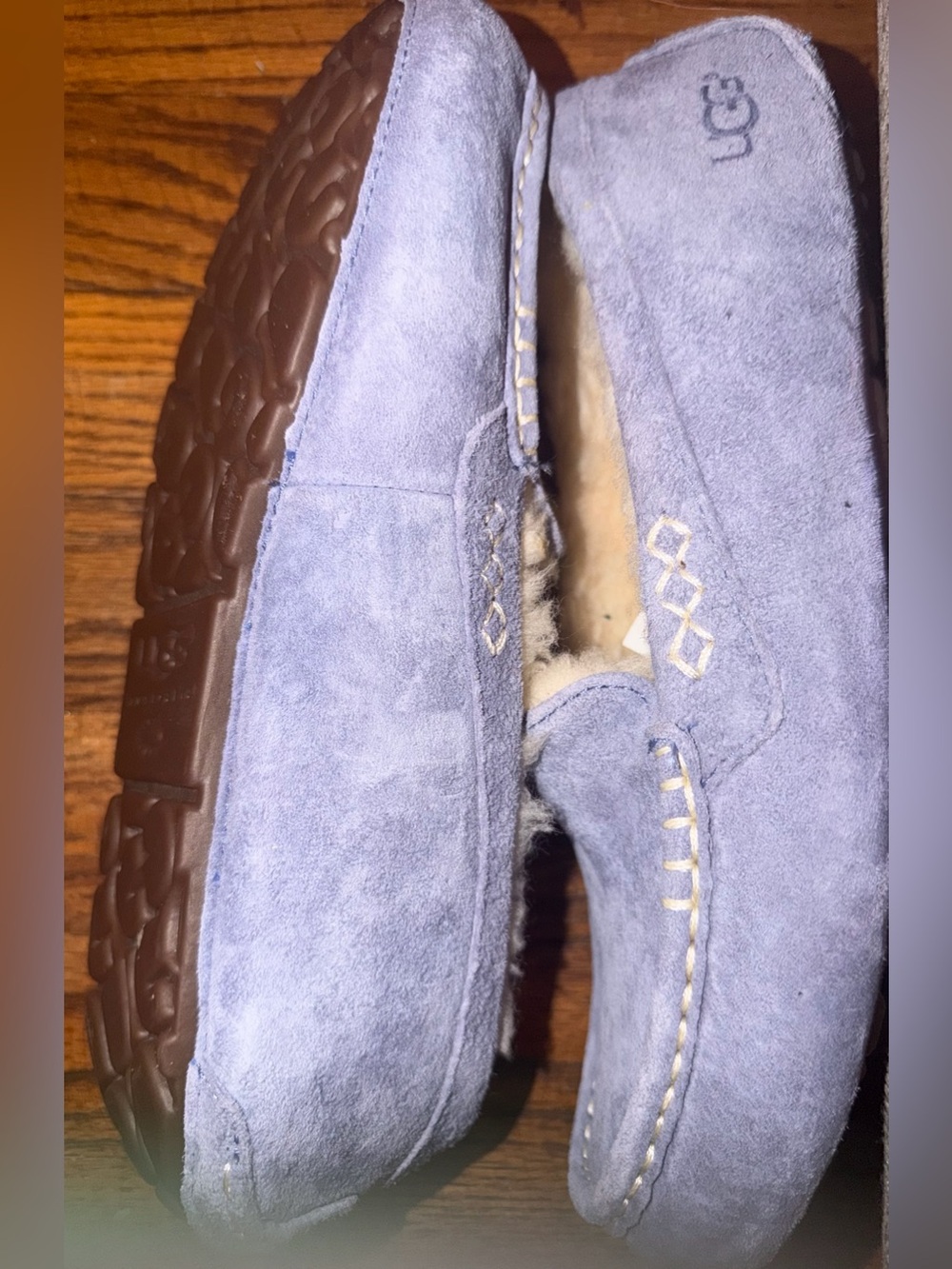 UGG womens Ansley size 8 Light blue periwinkle Suede Shearling Moccasins nwot - Picture 6 of 7